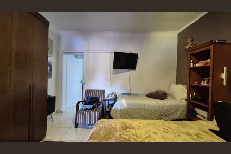 Casa à venda com 300m², 4 quartos e 5 vagas Casa à venda com 300m², 4 quartos e 5 vagasQuarto