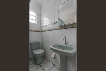 Casa para alugar com 65m², 3 quartos e sem vaga Casa para alugar com 65m², 3 quartos e sem vagaBanheiro