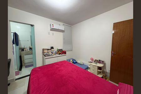Casa à venda com 333m², 4 quartos e 5 vagas Casa à venda com 333m², 4 quartos e 5 vagasSuíte 2