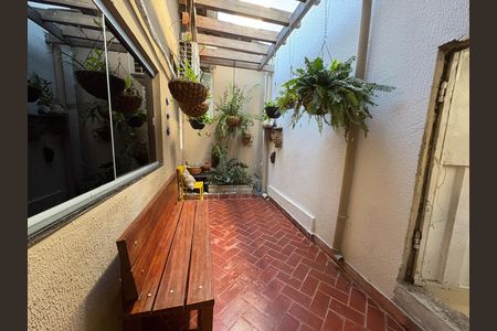 Casa à venda com 333m², 4 quartos e 5 vagas Casa à venda com 333m², 4 quartos e 5 vagasJardim