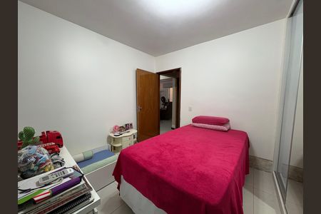 Casa à venda com 333m², 4 quartos e 5 vagas Casa à venda com 333m², 4 quartos e 5 vagasSuíte 2