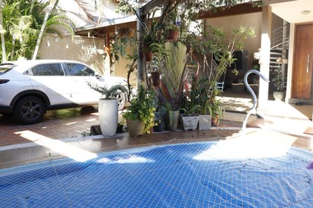 Casa à venda com 333m², 4 quartos e 5 vagasArea Externa
