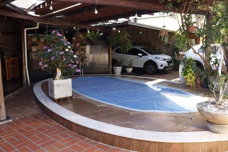 Casa à venda com 333m², 4 quartos e 5 vagasArea Externa
