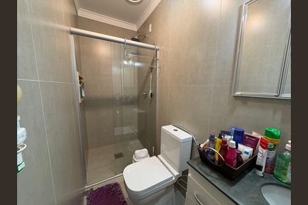 Casa à venda com 333m², 4 quartos e 5 vagas Casa à venda com 333m², 4 quartos e 5 vagasBanheiro da Suíte 1