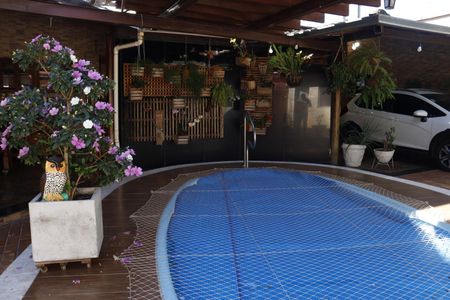 Casa à venda com 333m², 4 quartos e 5 vagasArea Externa