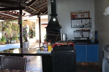 Casa à venda com 333m², 4 quartos e 5 vagasPiscina