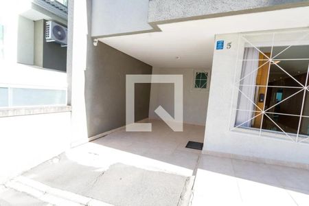 Garagem de casa de condomínio à venda com 4 quartos, 164m² em Jardim das Américas, Curitiba