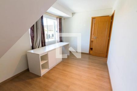 Casa de condomínio à venda com 164m², 4 quartos e 2 vagas Casa de condomínio à venda com 164m², 4 quartos e 2 vagasQuarto