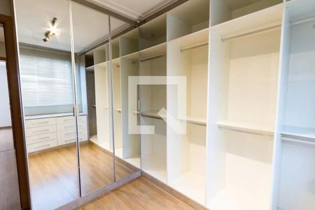 Casa de condomínio à venda com 164m², 4 quartos e 2 vagas Casa de condomínio à venda com 164m², 4 quartos e 2 vagasQuarto