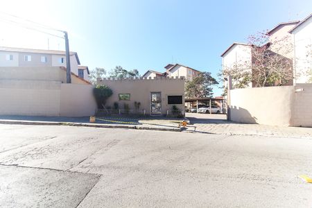 Apartamento para alugar com 44m², 2 quartos e 1 vaga Apartamento para alugar com 44m², 2 quartos e 1 vagaFachada