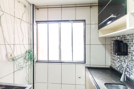 Apartamento para alugar com 44m², 2 quartos e 1 vaga Apartamento para alugar com 44m², 2 quartos e 1 vagaCozinha e Área de Serviço