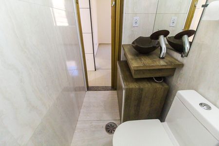 Apartamento para alugar com 44m², 2 quartos e 1 vaga Apartamento para alugar com 44m², 2 quartos e 1 vagaBanheiro