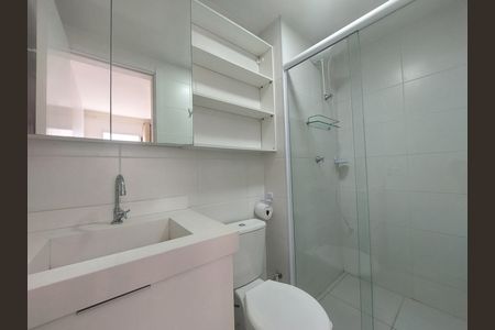 Banheiro de apartamento para alugar com 1 quarto, 31m² em Jardim Prudência, São Paulo