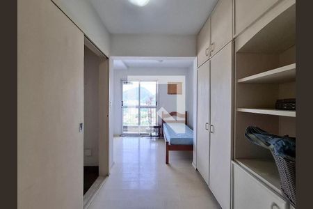 Quarto de apartamento para alugar com 3 quartos, 120m² em Botafogo, Rio de Janeiro