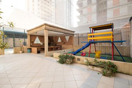 Casa de condomínio à venda com 64m², 2 quartos e 2 vagasÁrea comum - Playground