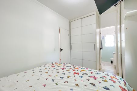 Casa de condomínio à venda com 64m², 2 quartos e 2 vagasSuíte