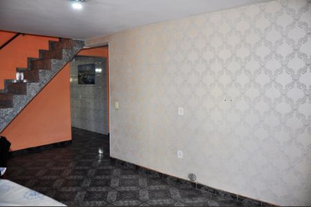 Casa para alugar com 120m², 2 quartos e sem vaga Casa para alugar com 120m², 2 quartos e sem vagaSala