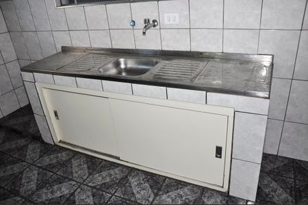 Cozinha de casa para alugar com 2 quartos, 120m² em Jardim Santa Lucrecia, São Paulo