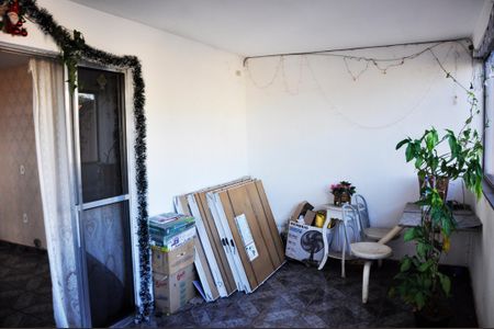 Varanda de casa para alugar com 2 quartos, 120m² em Jardim Santa Lucrecia, São Paulo