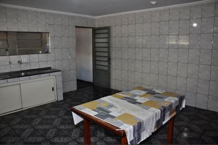 Cozinha de casa para alugar com 2 quartos, 120m² em Jardim Santa Lucrecia, São Paulo