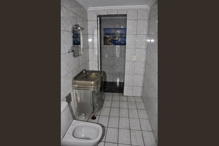 Casa para alugar com 120m², 2 quartos e sem vaga Casa para alugar com 120m², 2 quartos e sem vagaBanheiro Social