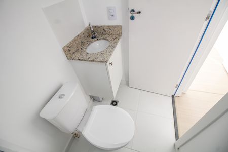 Apartamento para alugar com 38m², 2 quartos e sem vagaBanheiro 