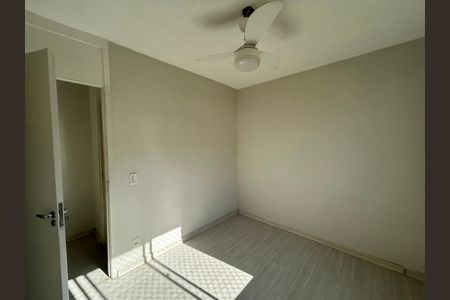 Quarto 2 de apartamento para alugar com 2 quartos, 42m² em Tomás Coelho, Rio de Janeiro