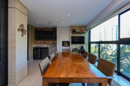 Varanda da Sala de apartamento à venda com 4 quartos, 225m² em Jardim Santo Antonio, São Paulo