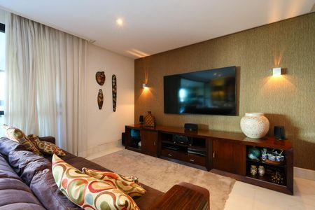 Sala de apartamento à venda com 4 quartos, 225m² em Jardim Santo Antonio, São Paulo