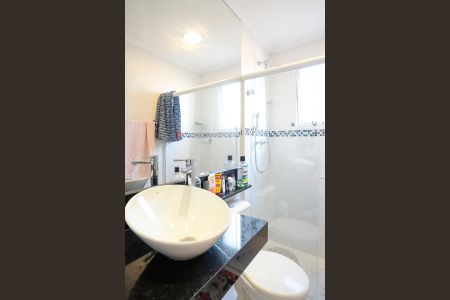 Apartamento à venda com 76m², 2 quartos e 1 vagaBanheiro