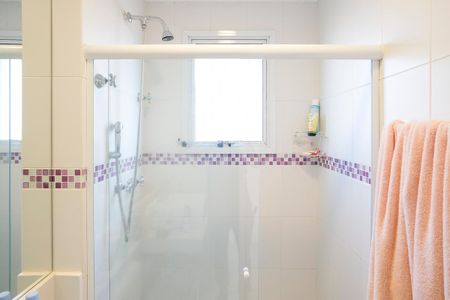 Apartamento à venda com 76m², 2 quartos e 1 vagaBanheiro da suíte