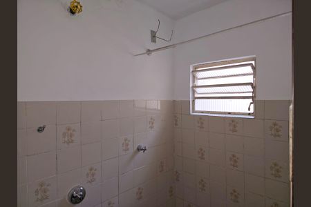 Banheiro Social de casa para alugar com 3 quartos, 75m² em Jardim Tabatinga, Guarulhos