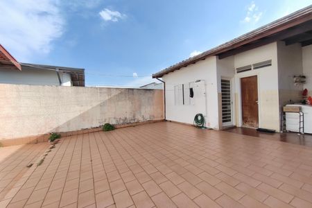 Quintal - Fundos de casa à venda com 3 quartos, 140m² em Jardim Nova Europa, Campinas