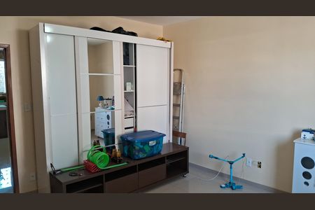 Casa para alugar com 4 quartos, 300m² em Lins de Vasconcelos, Rio de Janeiro