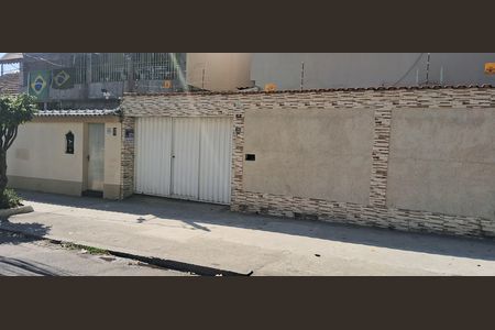 Casa para alugar com 300m², 4 quartos e 3 vagas