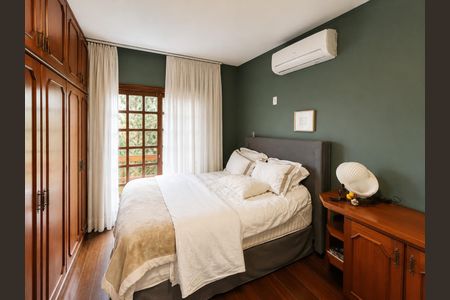 Casa para alugar com 340m², 4 quartos e 5 vagas Casa para alugar com 340m², 4 quartos e 5 vagasQuarto 2