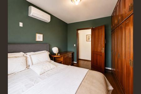 Quarto 2 de casa para alugar com 4 quartos, 340m² em Centro, Gravataí