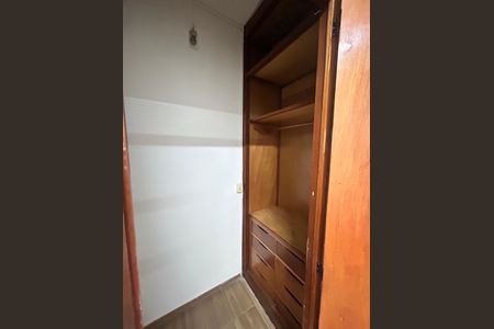 Quarto de casa para alugar com 3 quartos, 110m² em Padre Eustáquio, Belo Horizonte