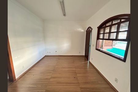 Sala de casa para alugar com 3 quartos, 110m² em Padre Eustáquio, Belo Horizonte