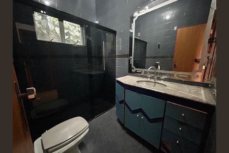 Casa para alugar com 110m², 3 quartos e 1 vaga Casa para alugar com 110m², 3 quartos e 1 vagaBanheiro