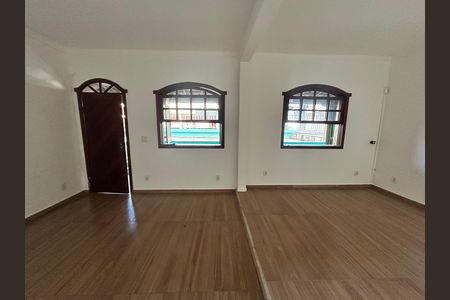 Sala de casa para alugar com 3 quartos, 110m² em Padre Eustáquio, Belo Horizonte