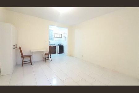 Studio para alugar com 22m², 1 quarto e sem vaga Studio para alugar com 22m², 1 quarto e sem vagaSala / Quarto