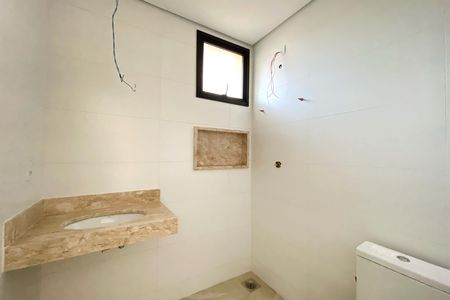 Casa à venda com 4 quartos, 124m² em Ouro Preto, Belo Horizonte