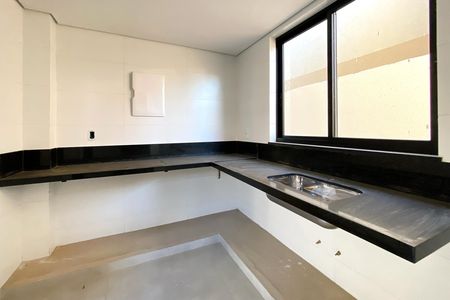Casa à venda com 4 quartos, 124m² em Ouro Preto, Belo Horizonte