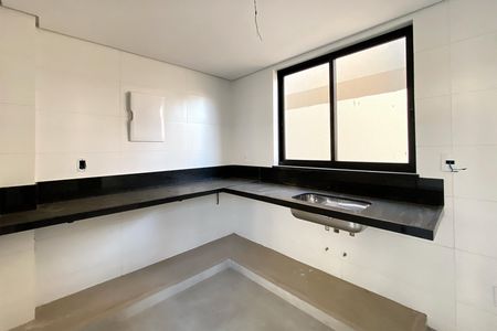 Casa à venda com 4 quartos, 124m² em Ouro Preto, Belo Horizonte