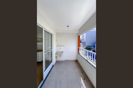 Apartamento para alugar com 39m², 2 quartos e sem vaga Apartamento para alugar com 39m², 2 quartos e sem vagaVaranda da Sala