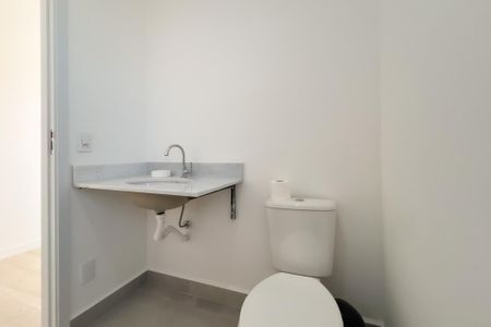 Apartamento à venda com 65m², 2 quartos e 2 vagas Apartamento à venda com 65m², 2 quartos e 2 vagasBanheiro da Suíte