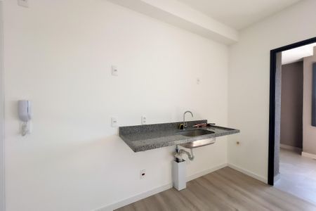 Cozinha de apartamento à venda com 2 quartos, 65m² em Vila Sao Sebastiao, Valinhos