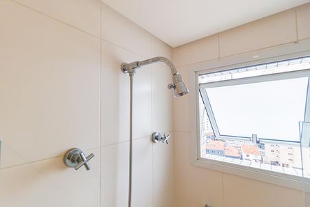 Apartamento à venda com 131m², 3 quartos e 3 vagas Apartamento à venda com 131m², 3 quartos e 3 vagasDetalhe Banheiro - Suíte