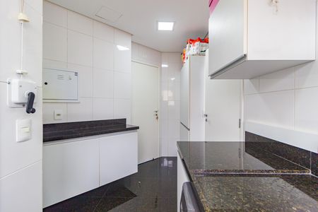Apartamento à venda com 131m², 3 quartos e 3 vagas Apartamento à venda com 131m², 3 quartos e 3 vagasÁrea de Serviço